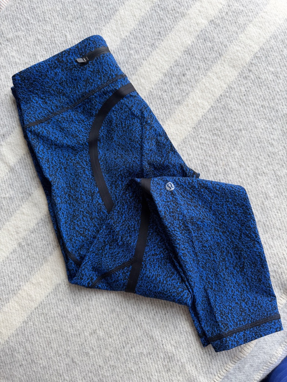 Lululemon running full length legging Size 6/ BNWOT